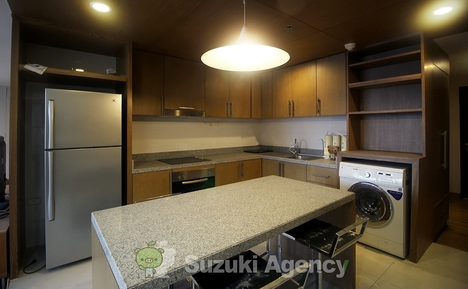 The Trendy Condominium:2 Bed Room Photos No.31