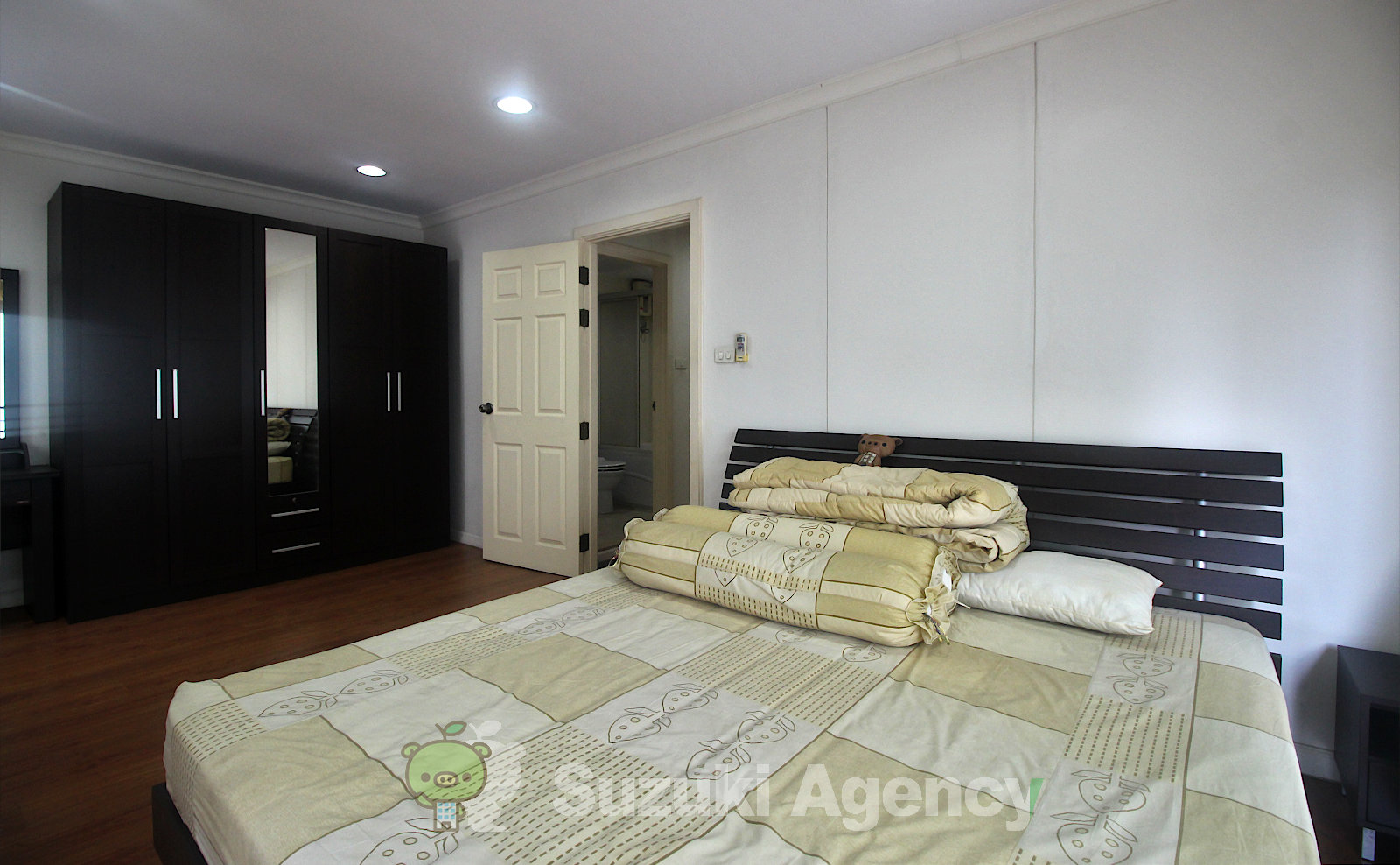 Lumpini Suite Sukhumvit 41:2 Bed Room Photos No.67