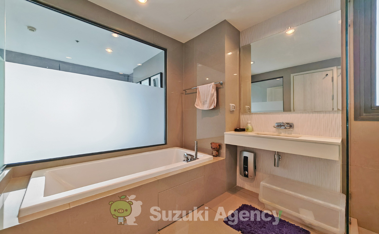 Rhythm Sukhumvit 42:2 Bed Room Photos No.75