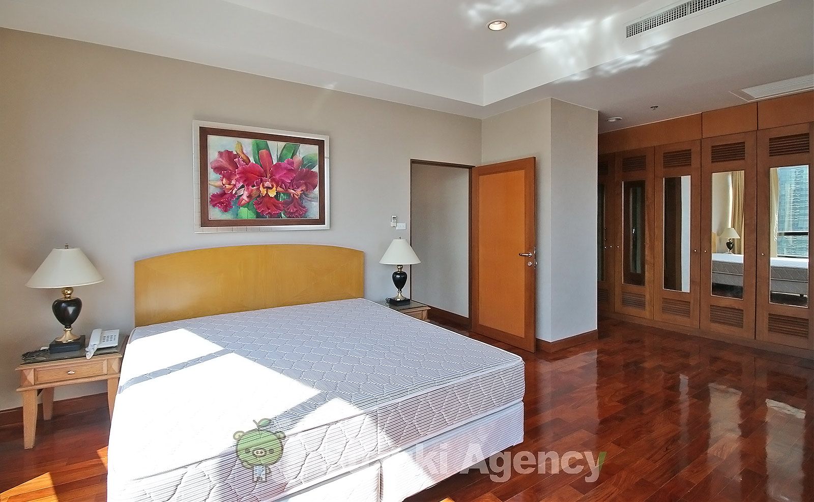 President Place:3 Bed Room Photos No.68