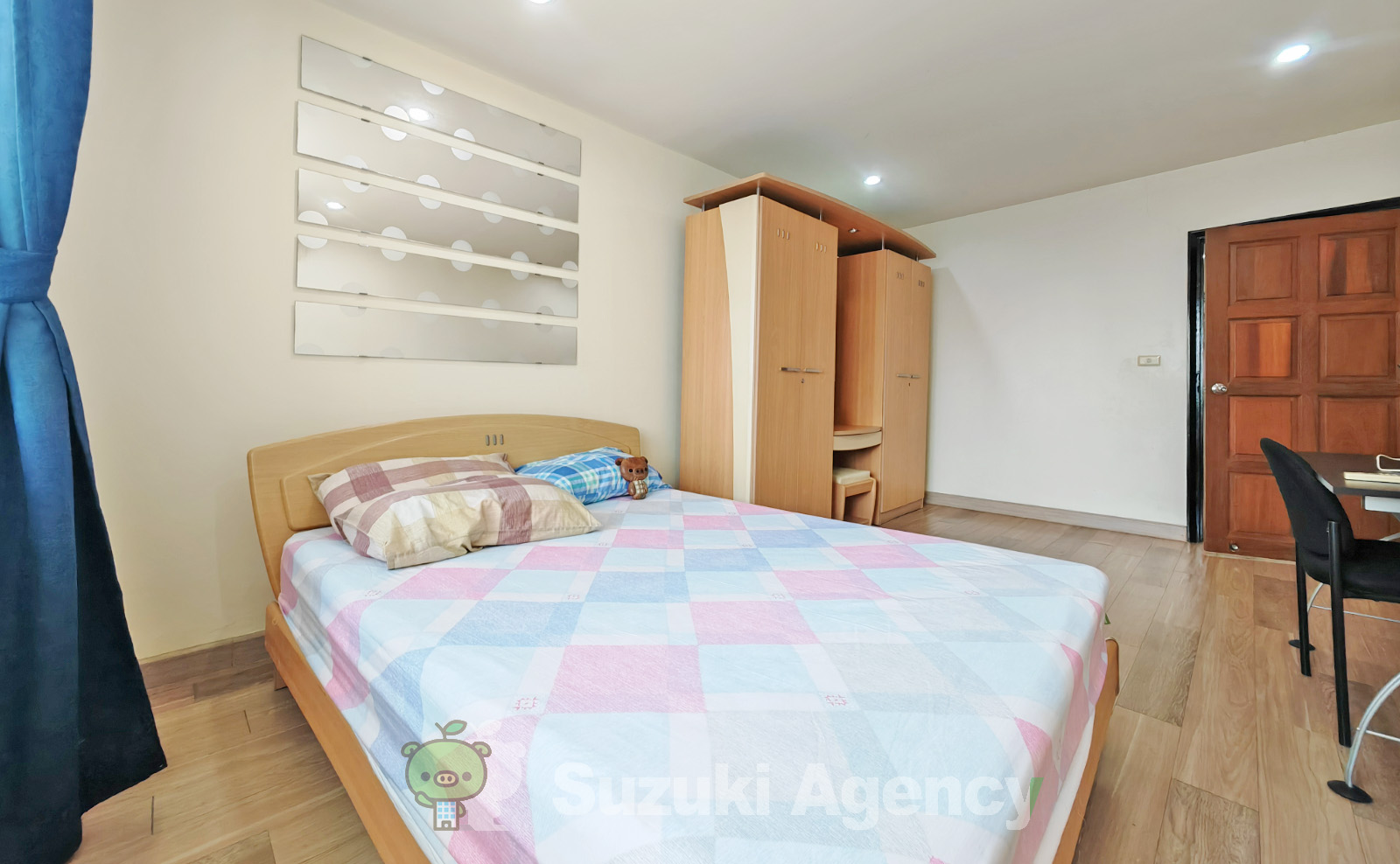 Royal Castle:3 Bed Room Photos No.70