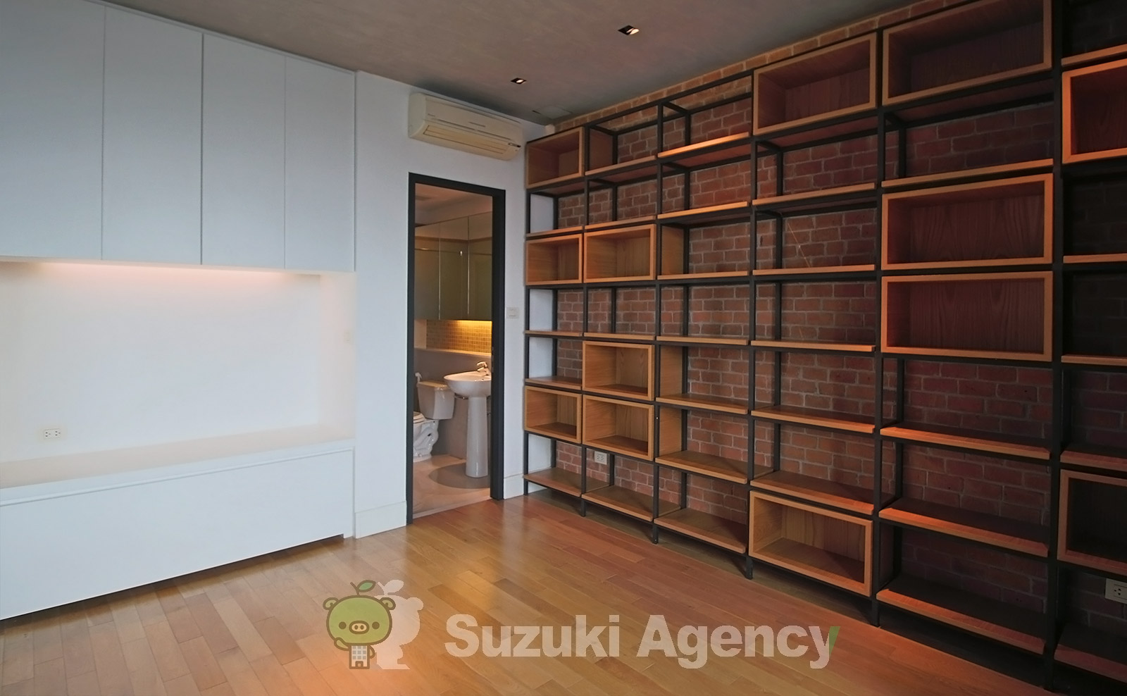 Aguston Sukhumvit 22:3 Bed Room Photos No.80