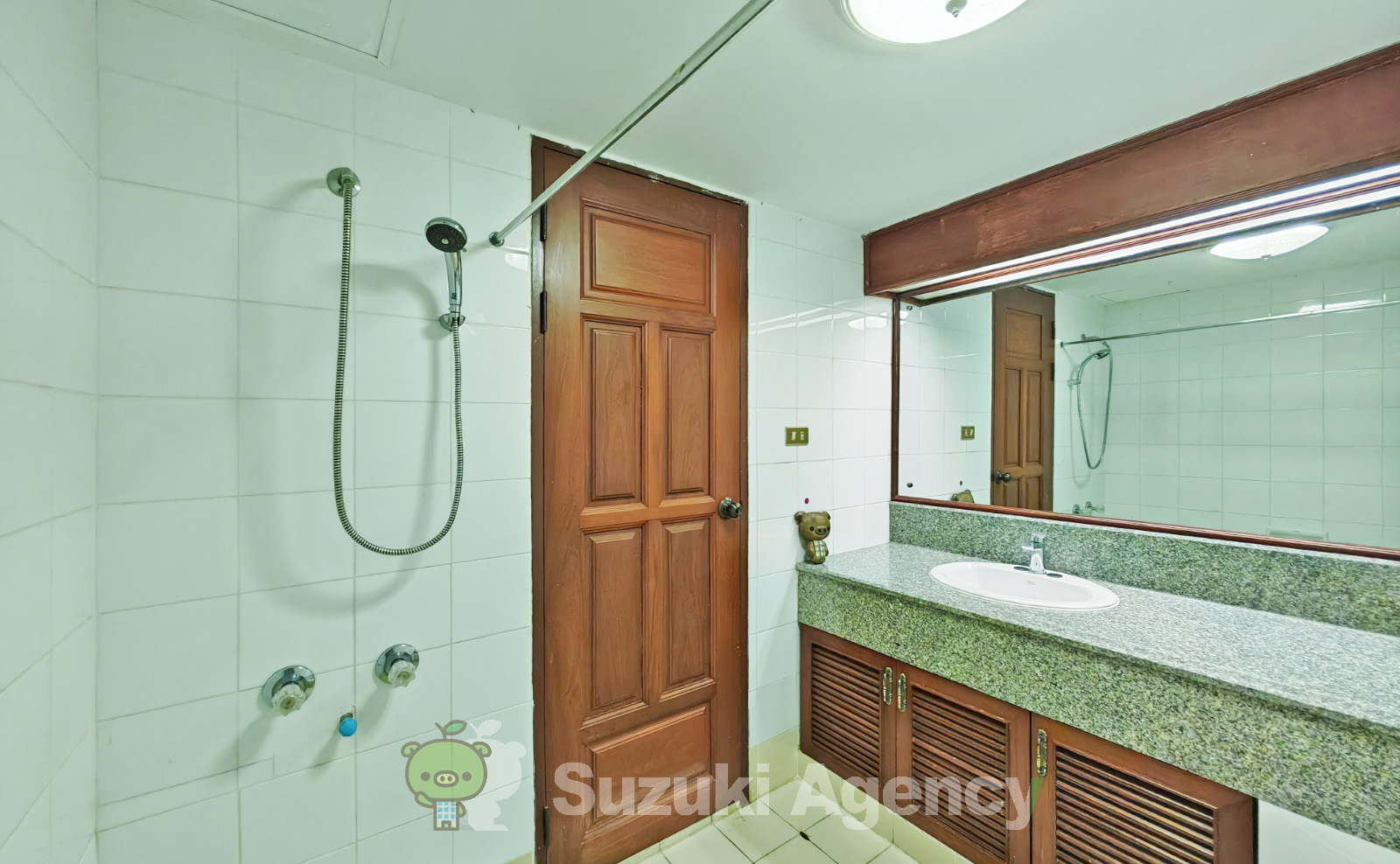 Baan Suanpetch:3 Bed Room Photos No.82