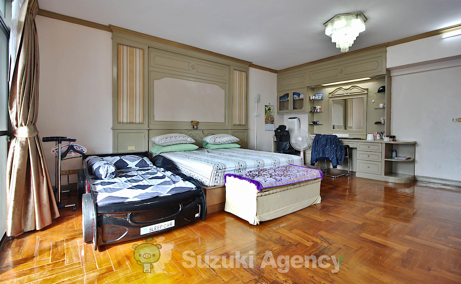 Royal Castle:4 Bed Room Photos No.43