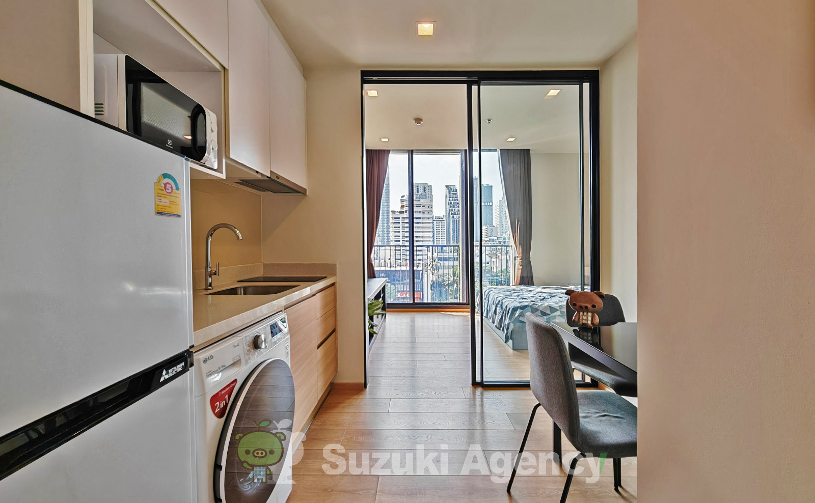 Noble AROUND SUKHUMVIT 33:Studio Room Photos No.14