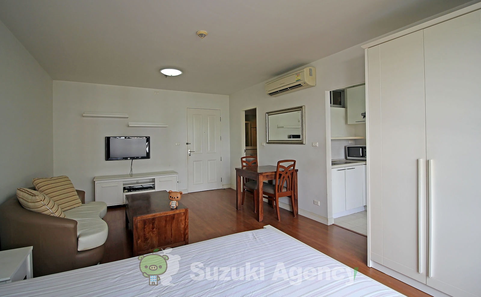 Condo One X Sukhumvit 26:Studio Room Photos No.16