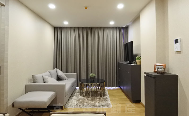 Klass Langsuan Condominium