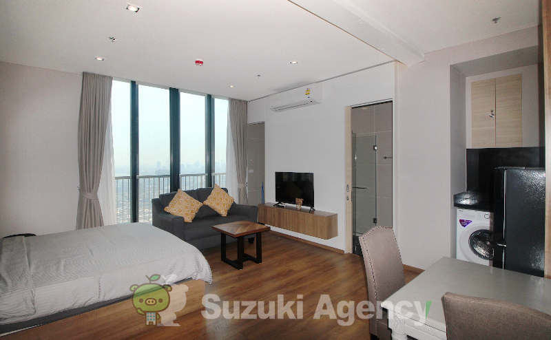 Park Origin Phrom Phong