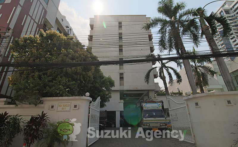 Nida Thonglor