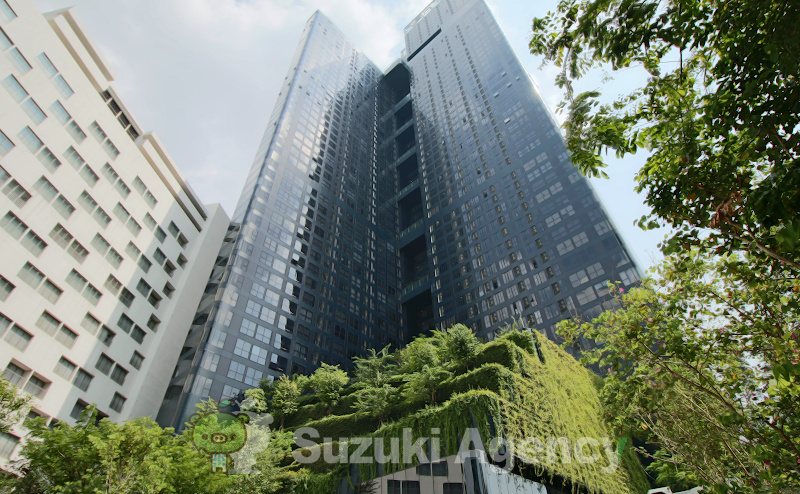 Ashton Chula - Silom