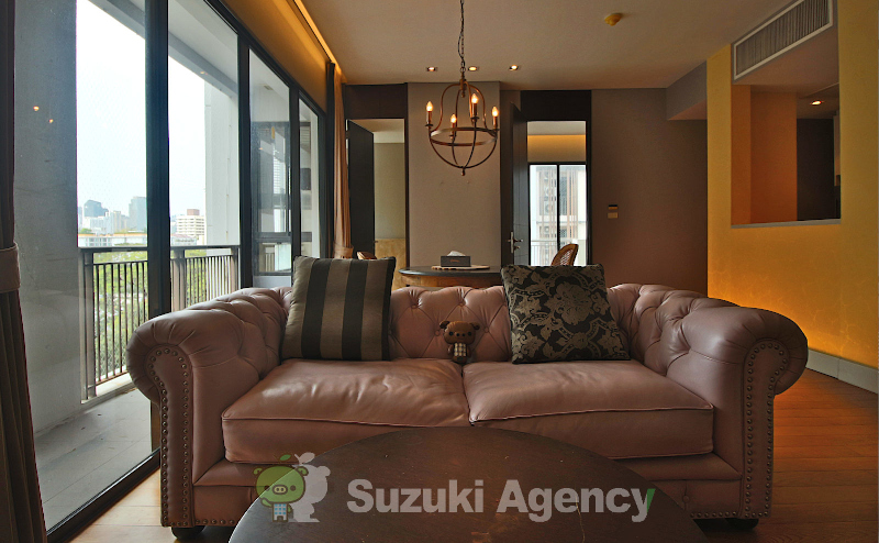 Vincente Sukhumvit 49
