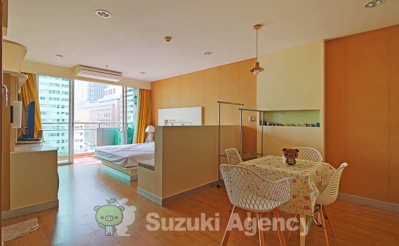 Silom Grand Terrace