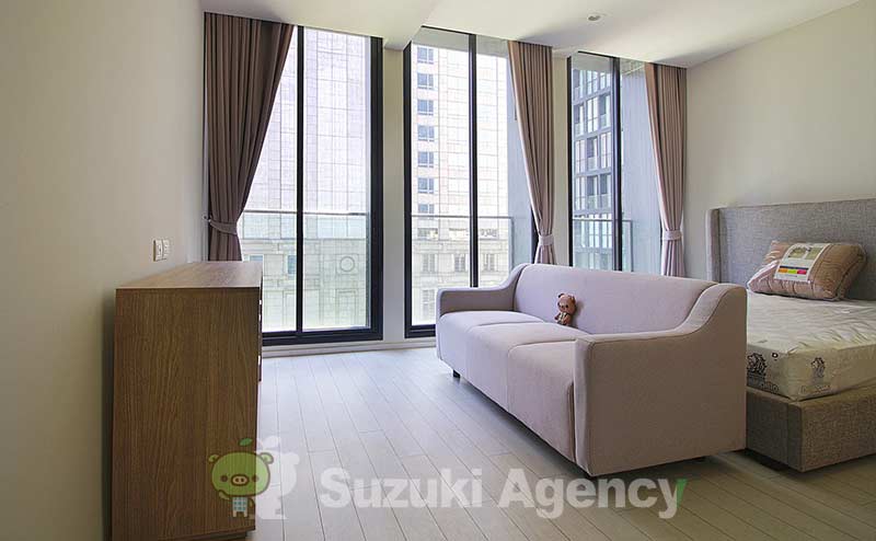 Noble Ploenchit