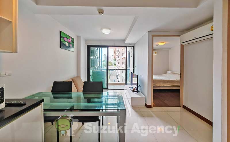 Le Cote Thonglor 8