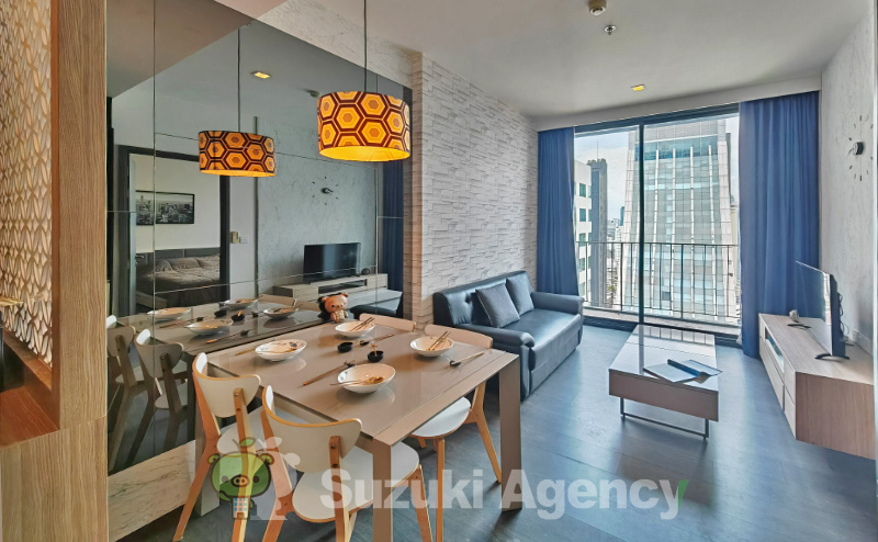 Edge Sukhumvit 23