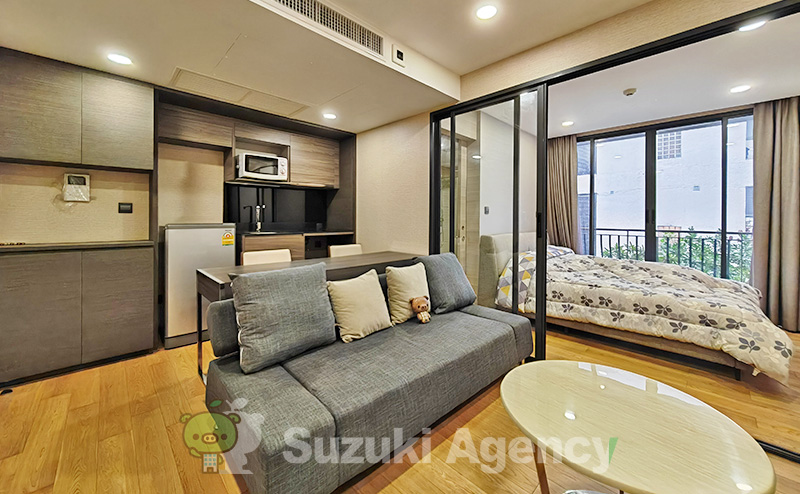 Klass Langsuan Condominium