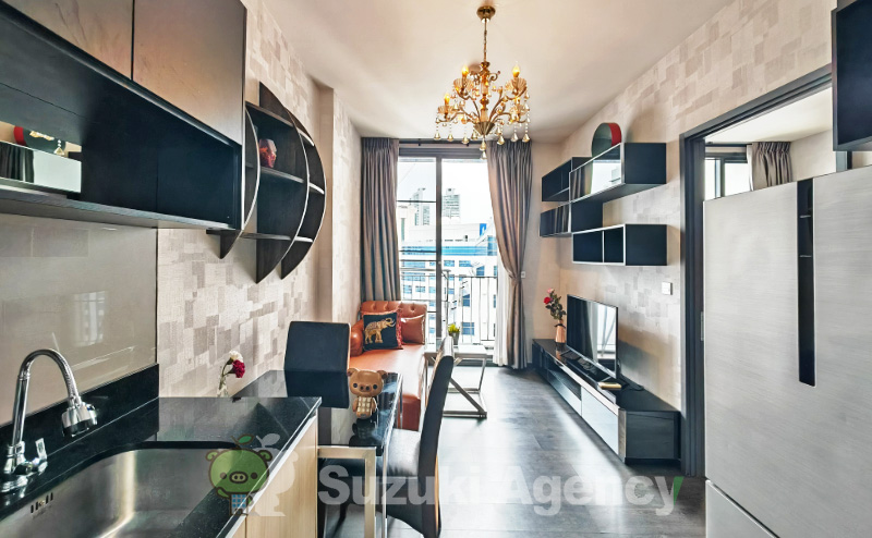 Edge Sukhumvit 23