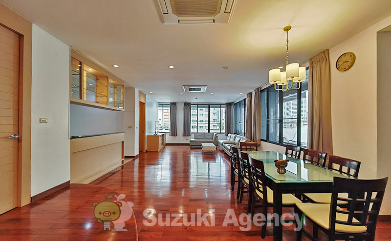 Acadamia Grand Tower