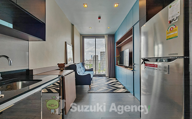 Edge Sukhumvit 23